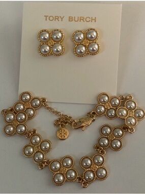 Tory Burch Gold Rope Pearl Clover Bracelet and Stud Earring Set